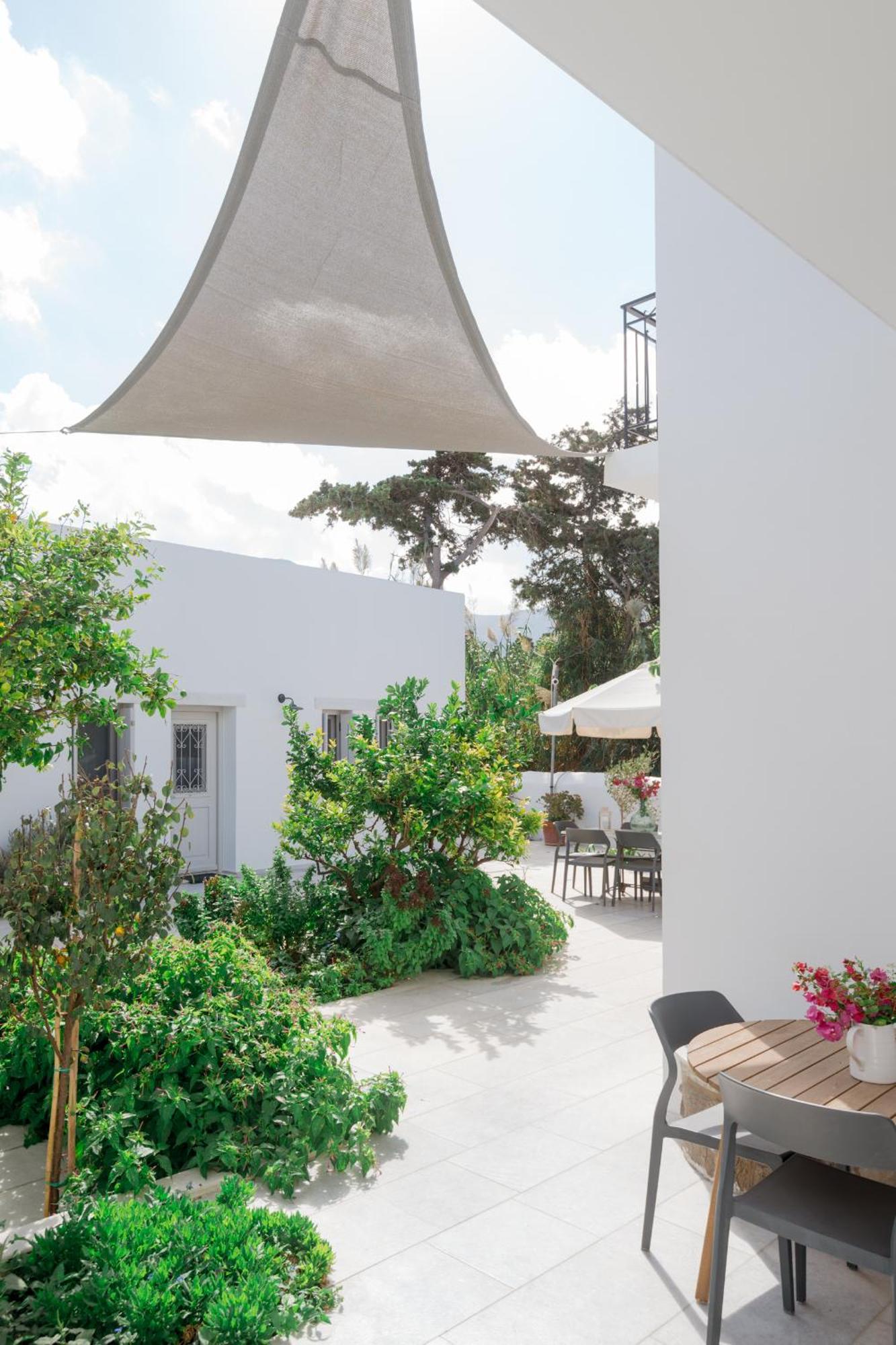 Nautilus Apartments Páros Exterior foto
